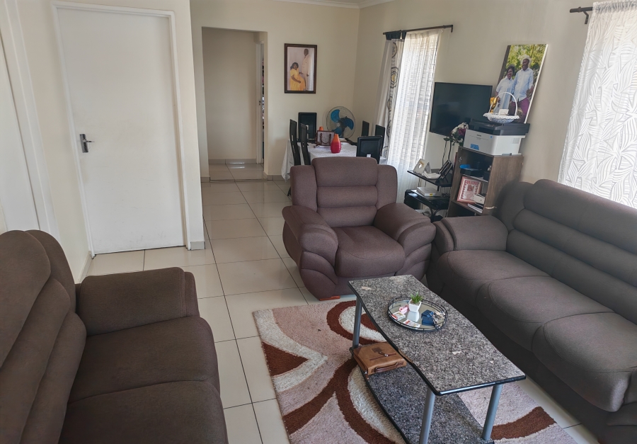 4 Bedroom Property for Sale in Broadlands Village Western Cape
